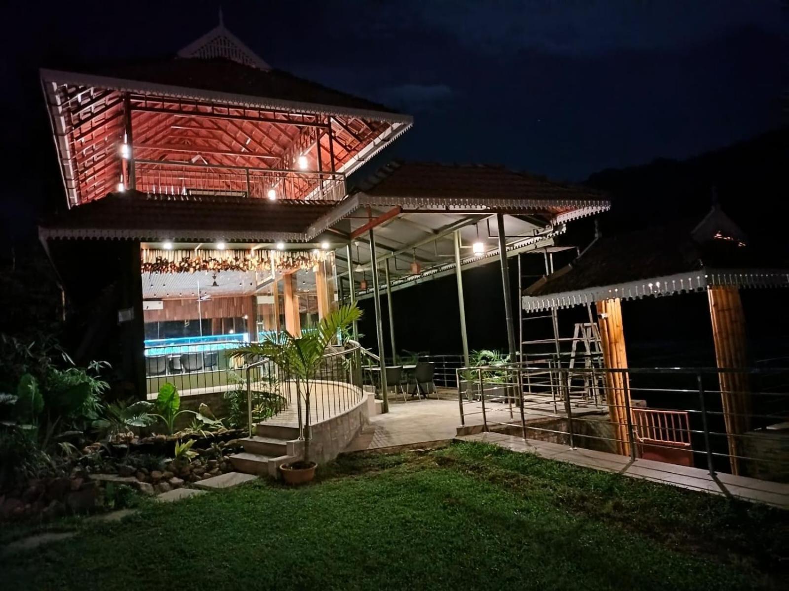 Willow Heights Athirappilly Esterno foto