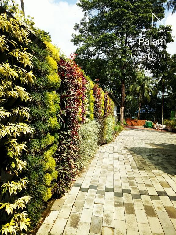 Willow Heights Athirappilly Esterno foto
