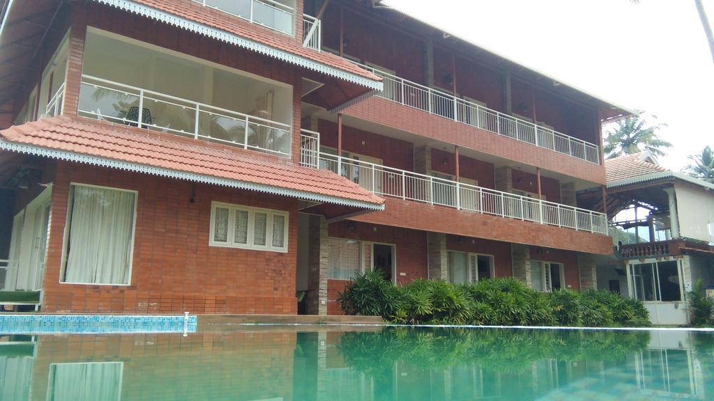 Willow Heights Athirappilly Esterno foto