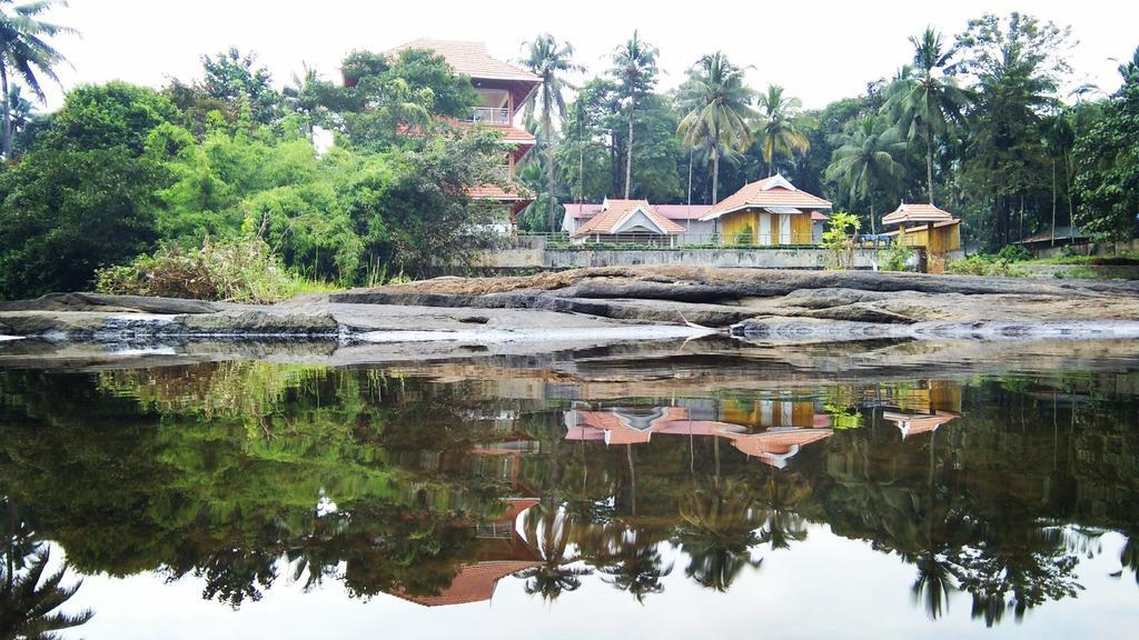 Willow Heights Athirappilly Esterno foto