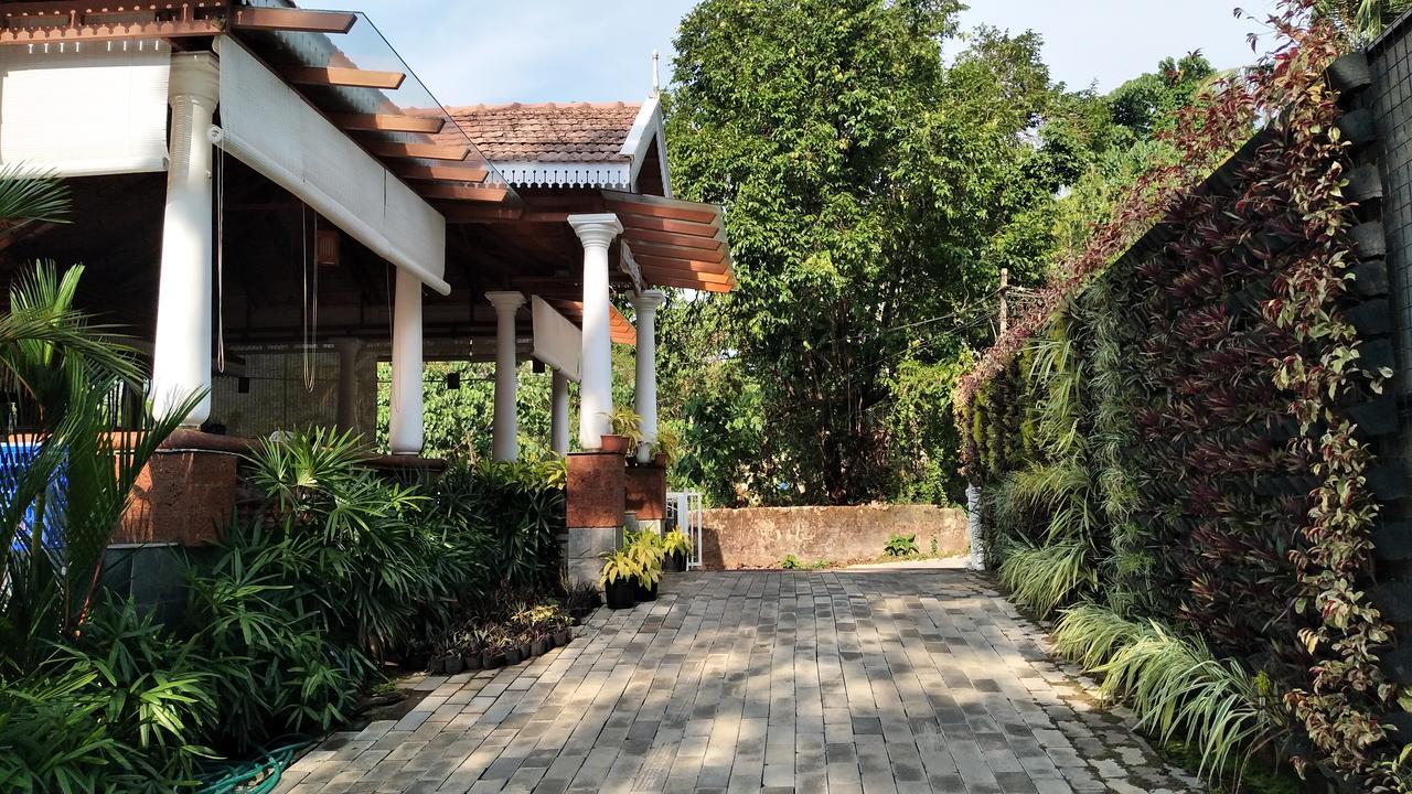 Willow Heights Athirappilly Esterno foto