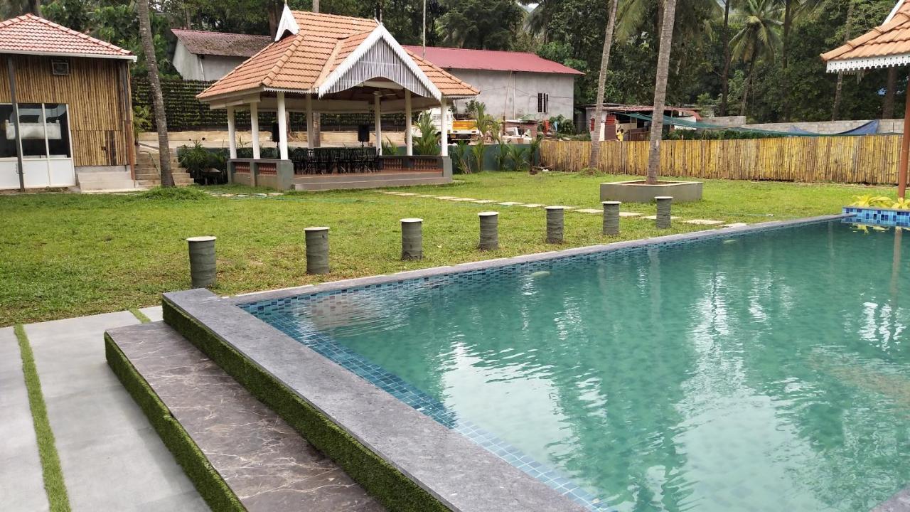 Willow Heights Athirappilly Esterno foto