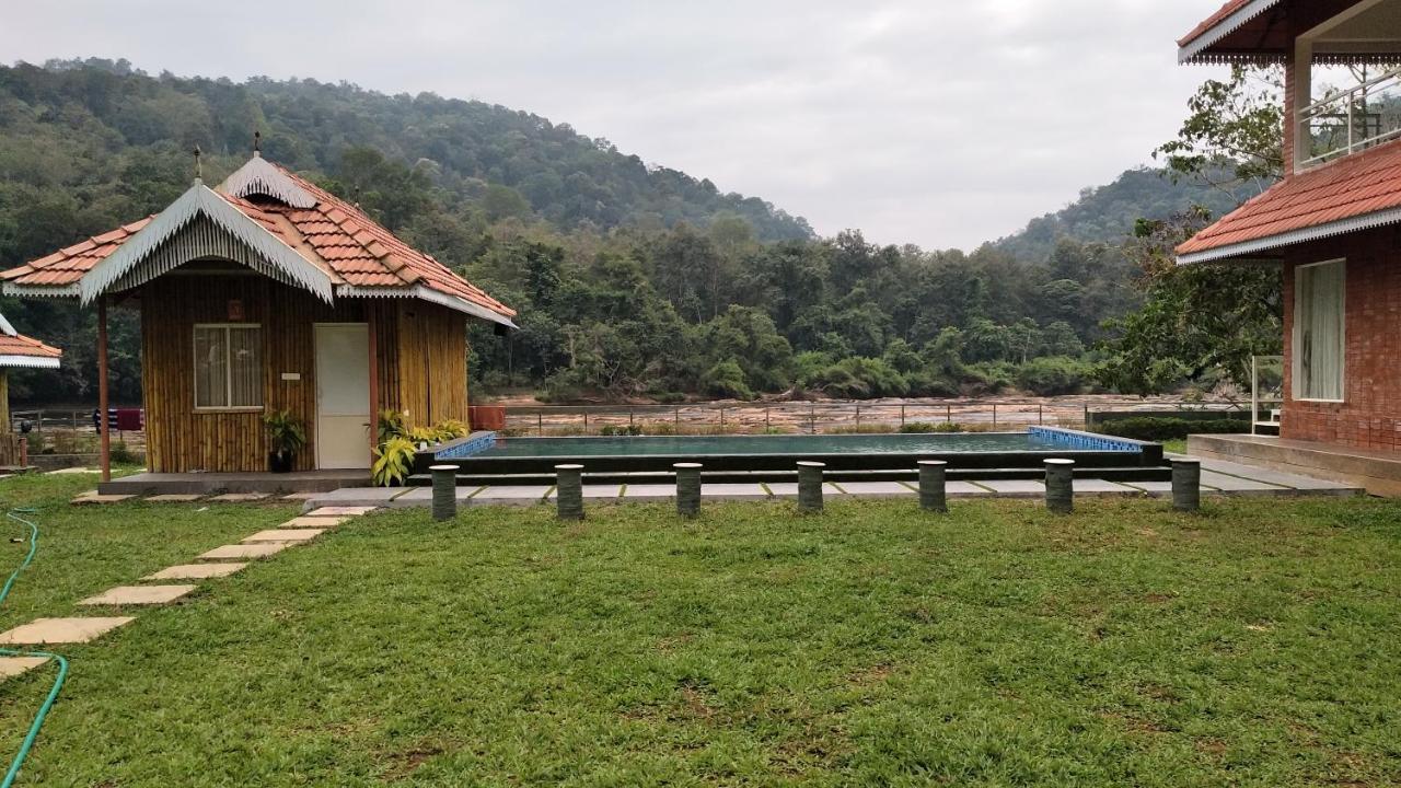 Willow Heights Athirappilly Esterno foto