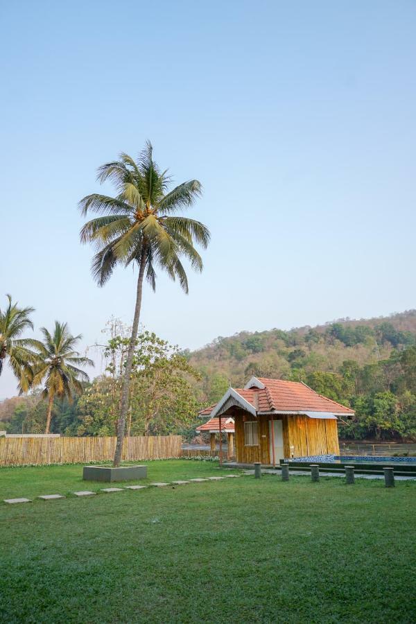 Willow Heights Athirappilly Esterno foto